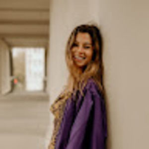 Meet your Posher, Isabelle